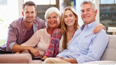 5 Asuransi Kesehatan untuk Orang Tua Terbaik dari AXA Mandiri
